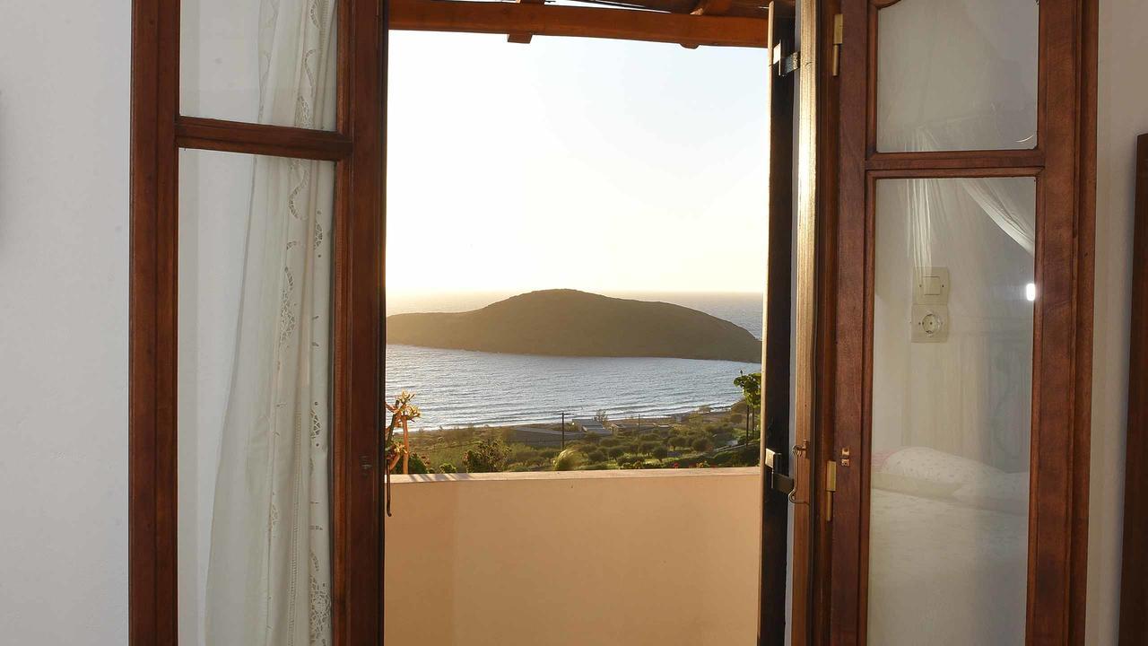 Anemos And Almyra Apartment Kini Exterior photo