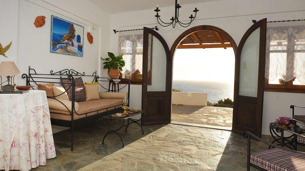 Anemos And Almyra Apartment Kini Exterior photo