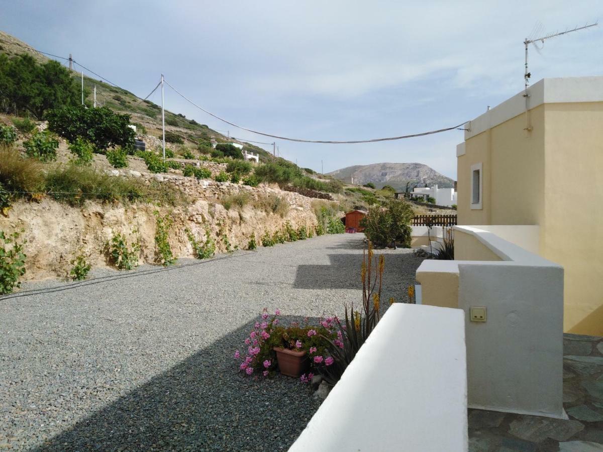 Anemos And Almyra Apartment Kini Exterior photo