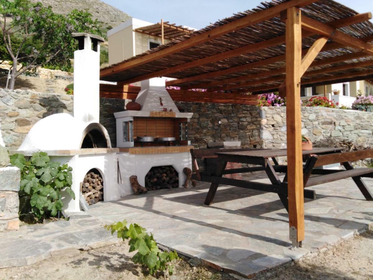 Anemos And Almyra Apartment Kini Exterior photo